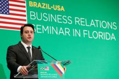 Nos EUA, governador fala sobre oportunidades do Paraná
