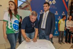 Governo do Paraná assina acordo com CPB para desenvolvimento do paradesporto