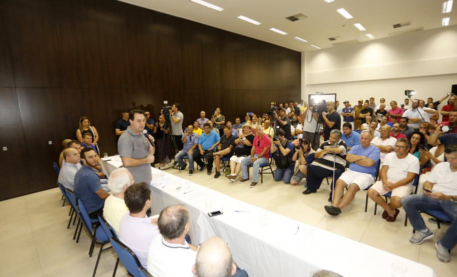 Governador anuncia a criação de calendário turístico para o Litoral