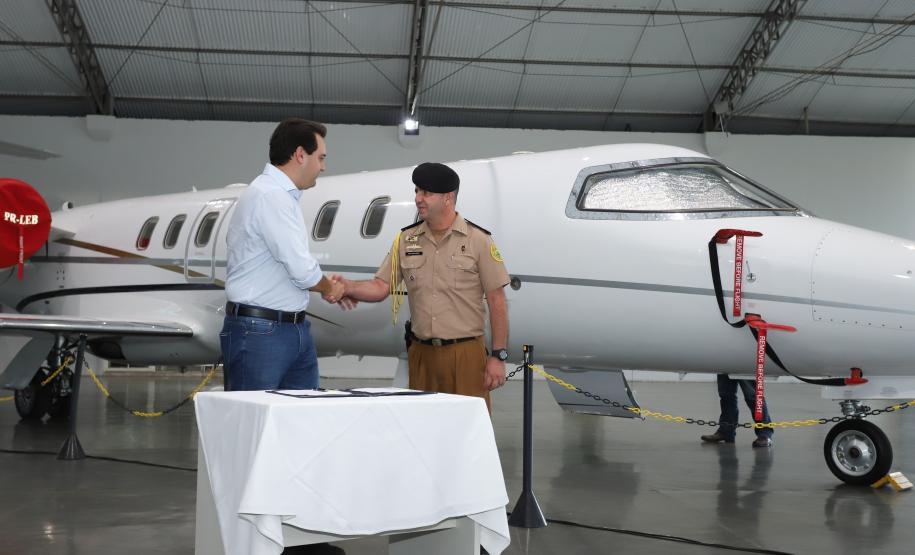 Ratinho Junior devolve avião alugado que era usado pelo governo