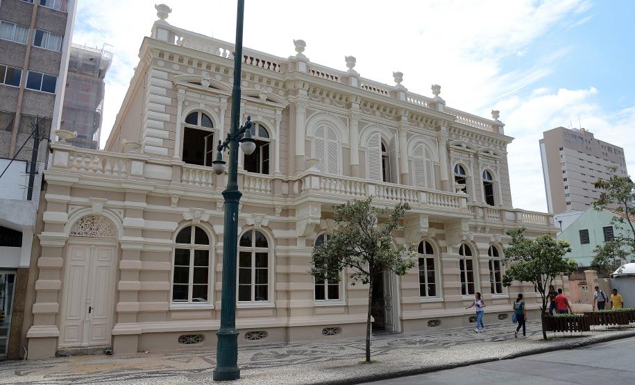 Exposição Revisitando Curitiba celebra a cidade ao longo do tempo