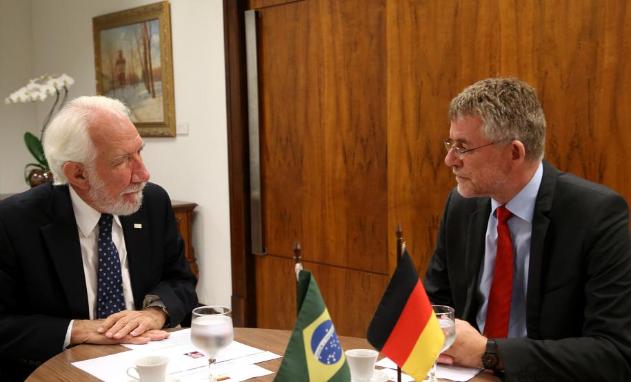 Paraná quer ampliar negócios e atrair empresas da Alemanha