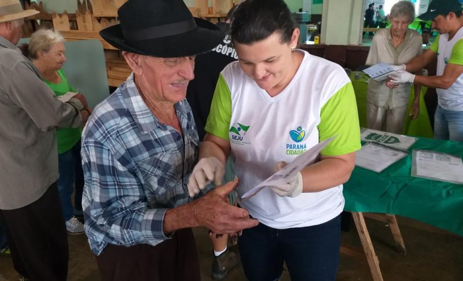 Paraná Cidadão leva serviços do Estado para Porto Barreiro e região