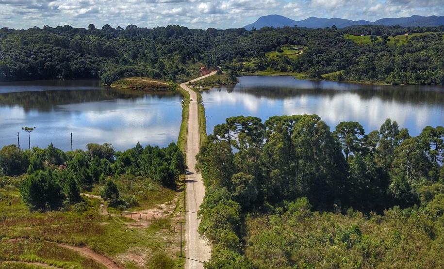 Governo entrega obra em estrada estratégica de Piraquara