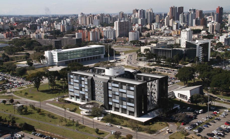 Comissão da Assembleia aprova reforma administrativa