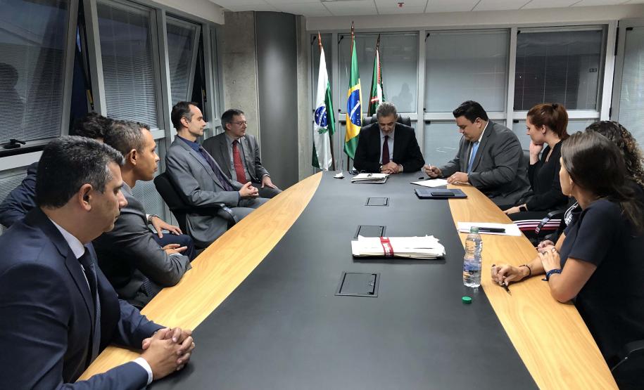 CGE assina acordo e vai fiscalizar devolução de recursos