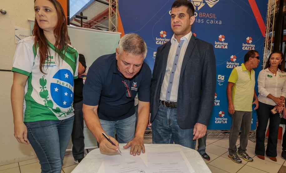 Governo do Paraná assina acordo com CPB para desenvolvimento do paradesporto