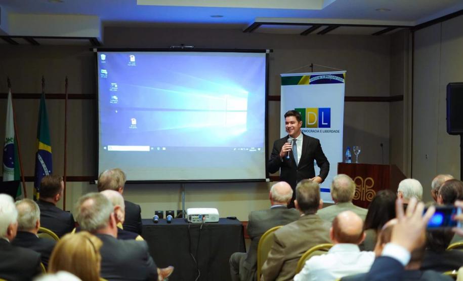 Paraná quer se tornar liderança nacional e na América do Sul Paraná quer se tornar liderança nacional e na América do Sul