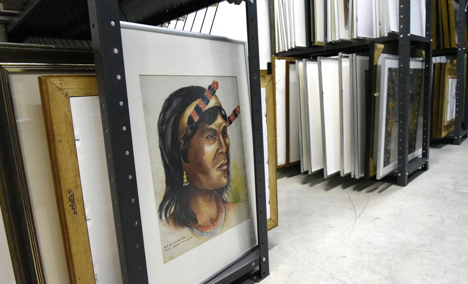 Museu Paranaense abre seus bastidores ao público Museu Paranaense abre seus bastidores ao público