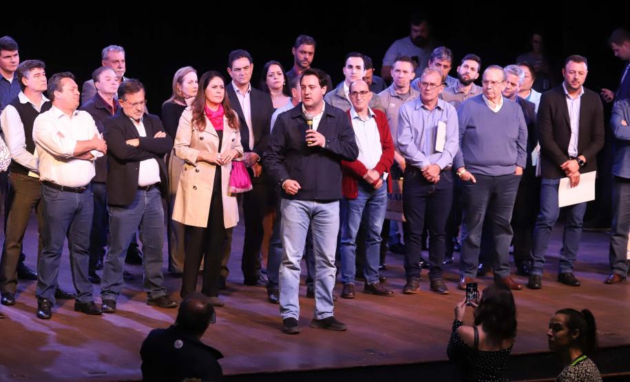 Governador confirma investimentos de R$ 8 milhões em 12 municípios Governador confirma investimentos de R$ 8 milhões em 12 municípios