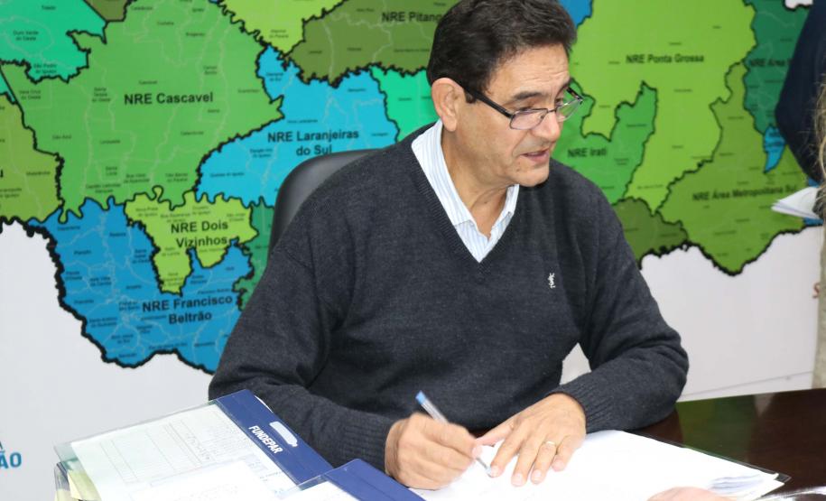 Governo fará obras de reparos em 16 escolas estaduais Governo fará obras de reparos em 16 escolas estaduais