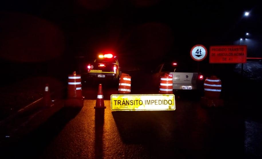 DER interdita PR-340 após novo deslizamento de terra DER interdita PR-340 após novo deslizamento de terra