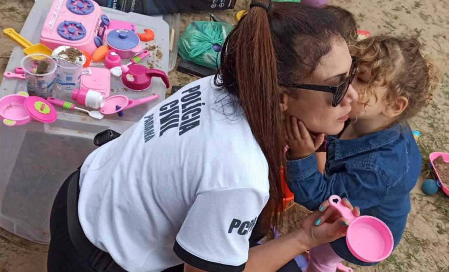 Polícia Civil oferece serviços à população em Matinhos