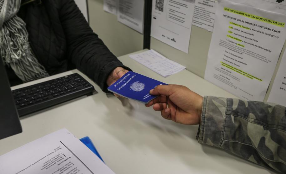 Agência do Trabalhador de Curitiba oferta vagas para supermercado Agência do Trabalhador de Curitiba oferta vagas para supermercado