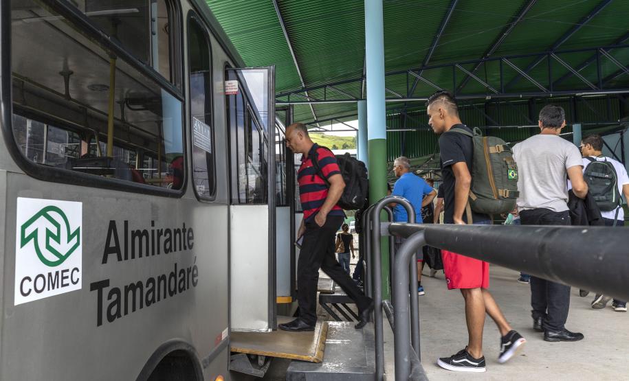 Comec reforça linhas em mais três municípios da RMC Comec reforça linhas em mais três municípios da RMC