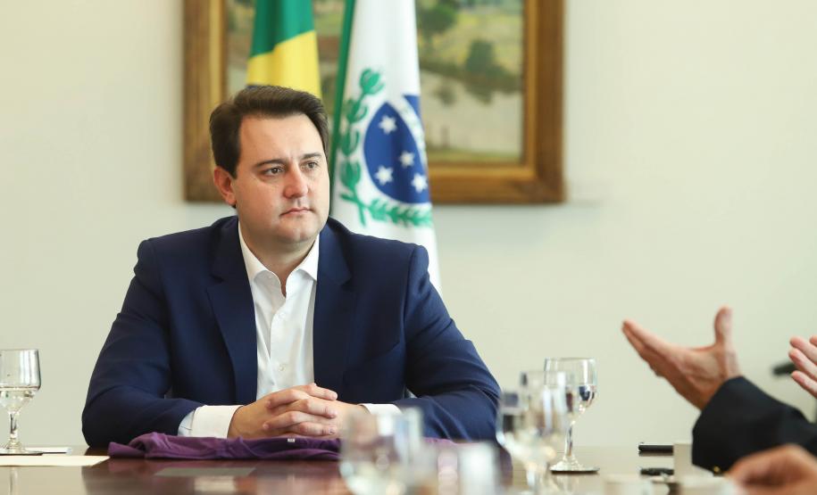 Ratinho Junior é o único governador na missão oficial do Brasil aos EUA Ratinho Junior é o único governador na missão oficial do Brasil aos EUA